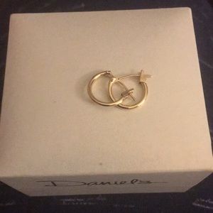 French lock hoops in 14k gold (REAL GOLD)
